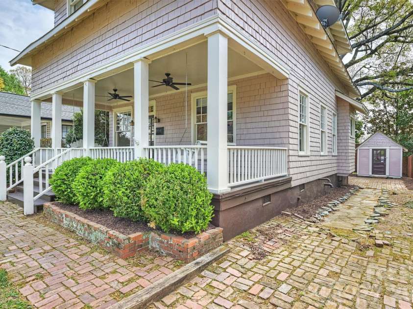 712 Sunnyside Avenue, Charlotte, NC 28204.  MLS# CAR4430348, YatesRealty ID 54632. 