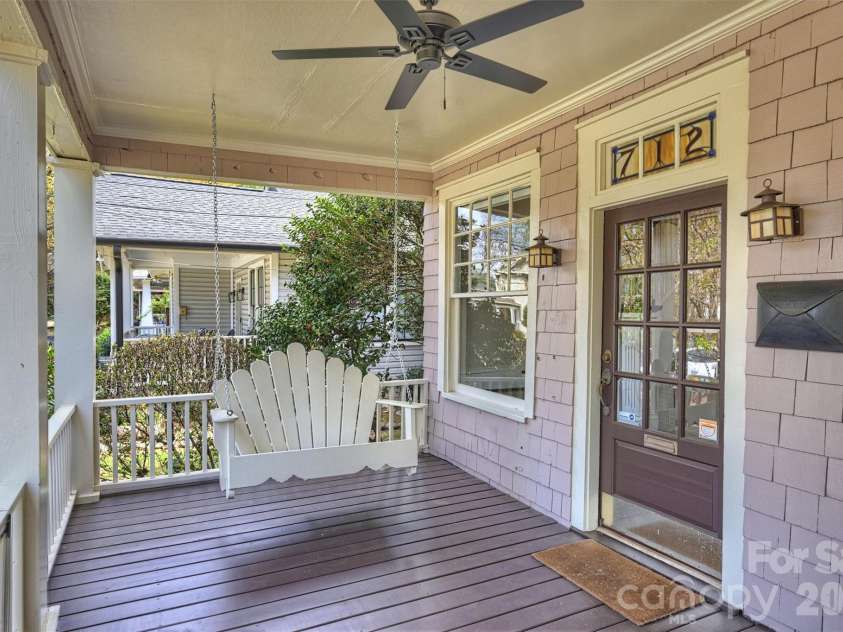 712 Sunnyside Avenue, Charlotte, NC 28204.  MLS# CAR4430348, YatesRealty ID 54632. 