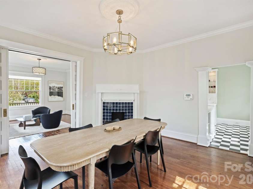 712 Sunnyside Avenue, Charlotte, NC 28204.  MLS# CAR4430348, YatesRealty ID 54632. 