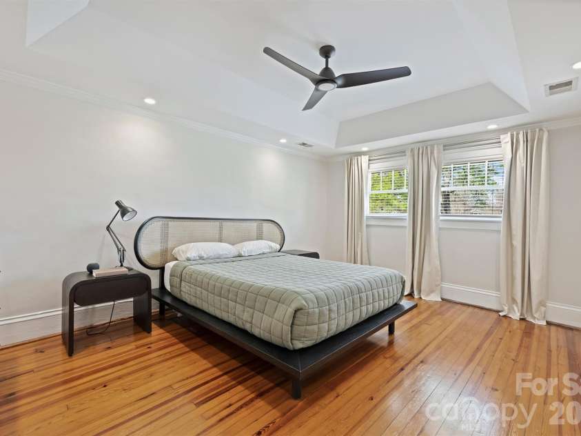 712 Sunnyside Avenue, Charlotte, NC 28204.  MLS# CAR4430348, YatesRealty ID 54632. 