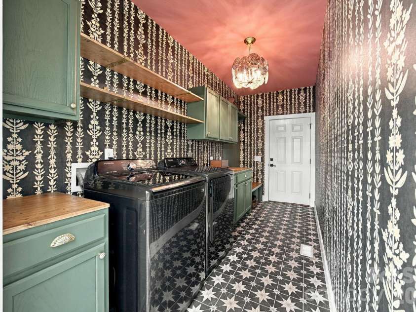 1020 Rock Pond Lane, Salisbury, NC 28146.  MLS# CAR4430684, YatesRealty ID 54636. Custom mudroom and laundry