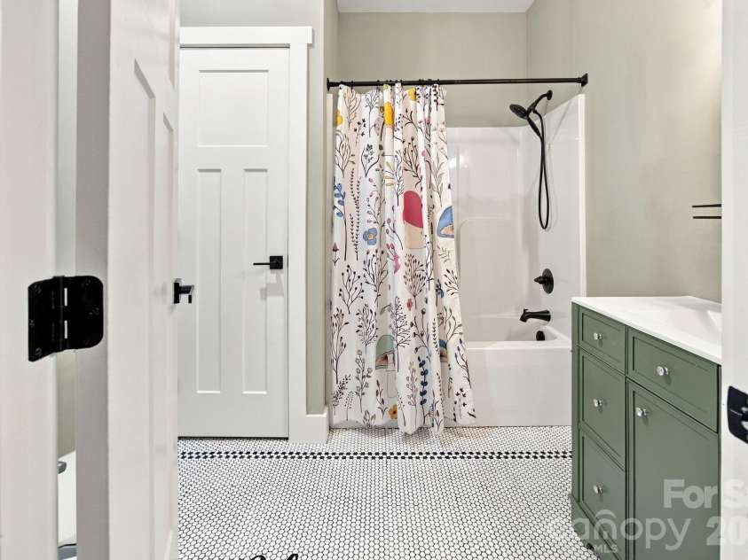 1020 Rock Pond Lane, Salisbury, NC 28146.  MLS# CAR4430684, YatesRealty ID 54636. Hall bathroom
