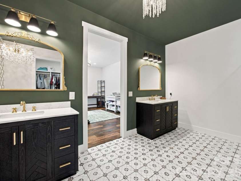 1020 Rock Pond Lane, Salisbury, NC 28146.  MLS# CAR4430684, YatesRealty ID 54636. Separate primary bath sinks