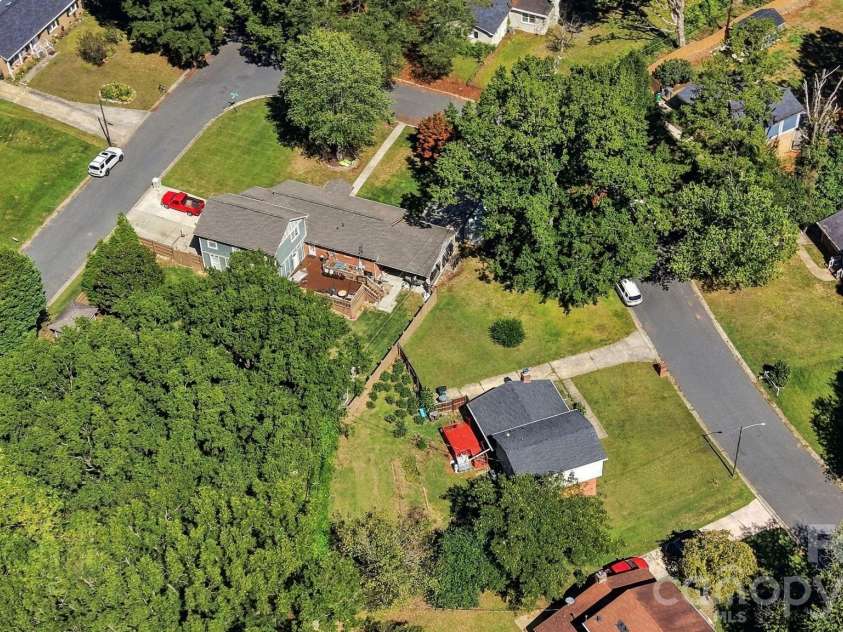 3323 Wiseman Drive, Charlotte, NC 28227.  MLS# CAR4428962, YatesRealty ID 54639. 