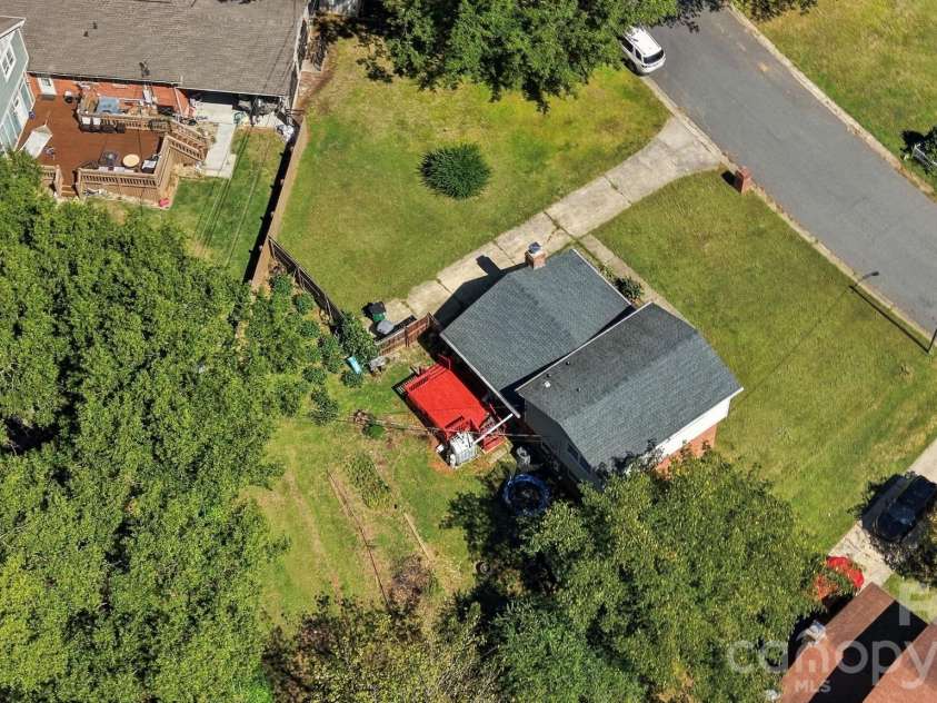 3323 Wiseman Drive, Charlotte, NC 28227.  MLS# CAR4428962, YatesRealty ID 54639. 