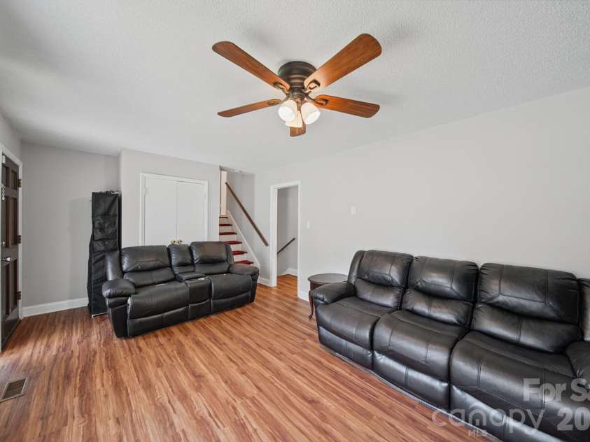 3323 Wiseman Drive, Charlotte, NC 28227.  MLS# CAR4428962, YatesRealty ID 54639. Living room