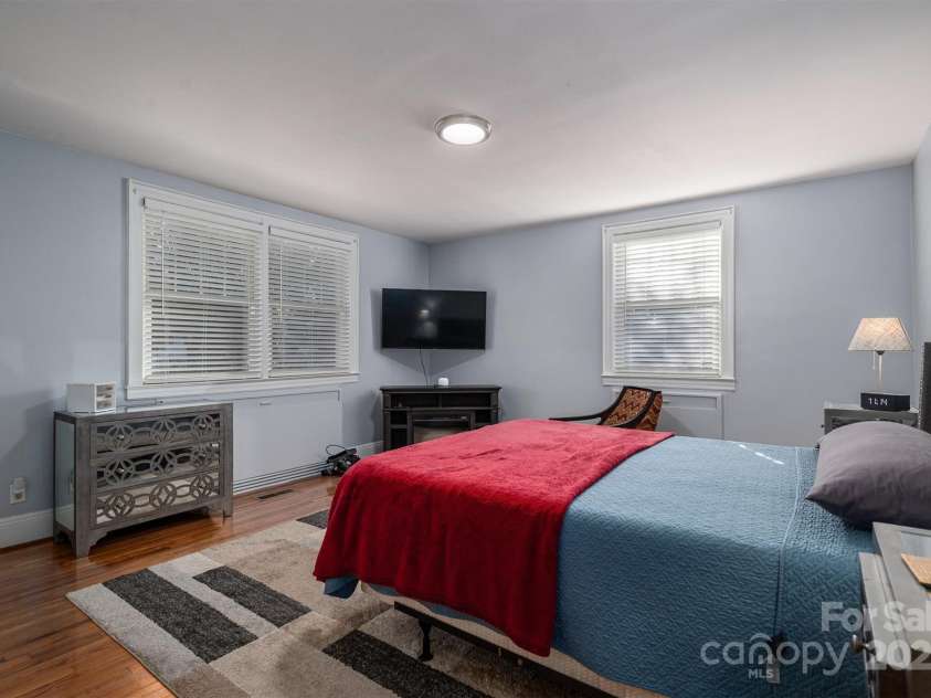 408 Elizabeth Street, Gastonia, NC 28054.  MLS# CAR4211160, YatesRealty ID 5464. 