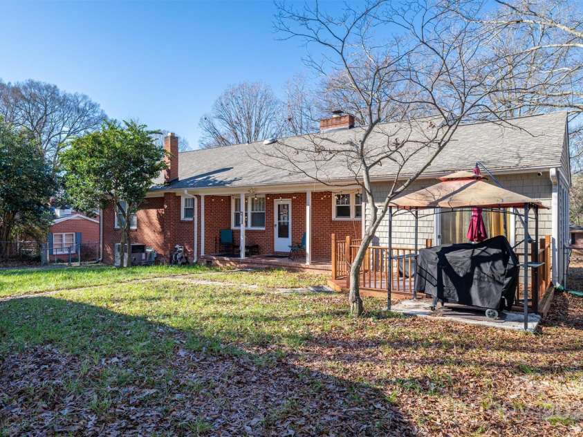 408 Elizabeth Street, Gastonia, NC 28054.  MLS# CAR4211160, YatesRealty ID 5464. 