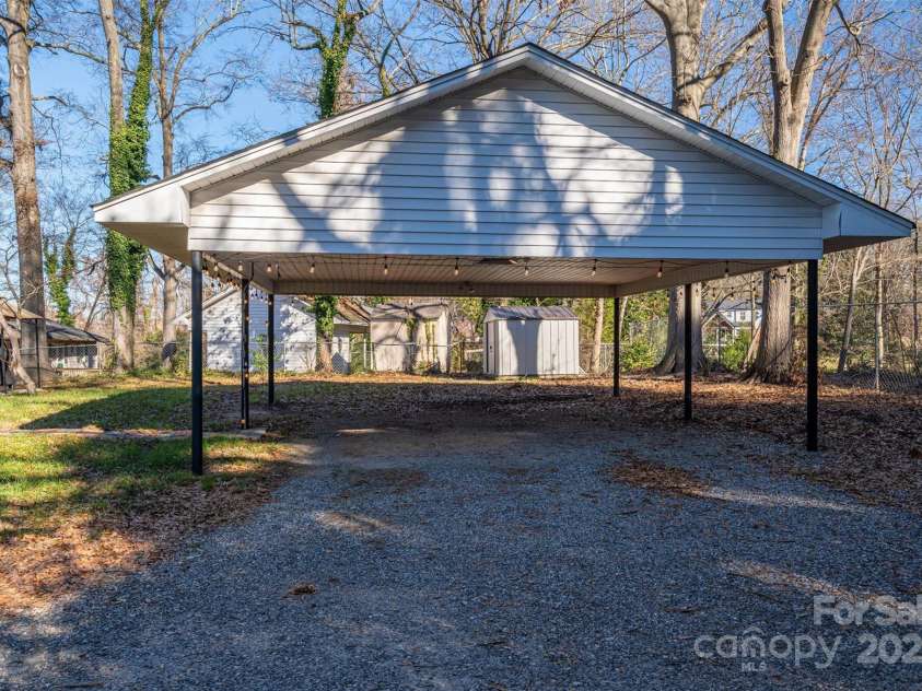 408 Elizabeth Street, Gastonia, NC 28054.  MLS# CAR4211160, YatesRealty ID 5464. 