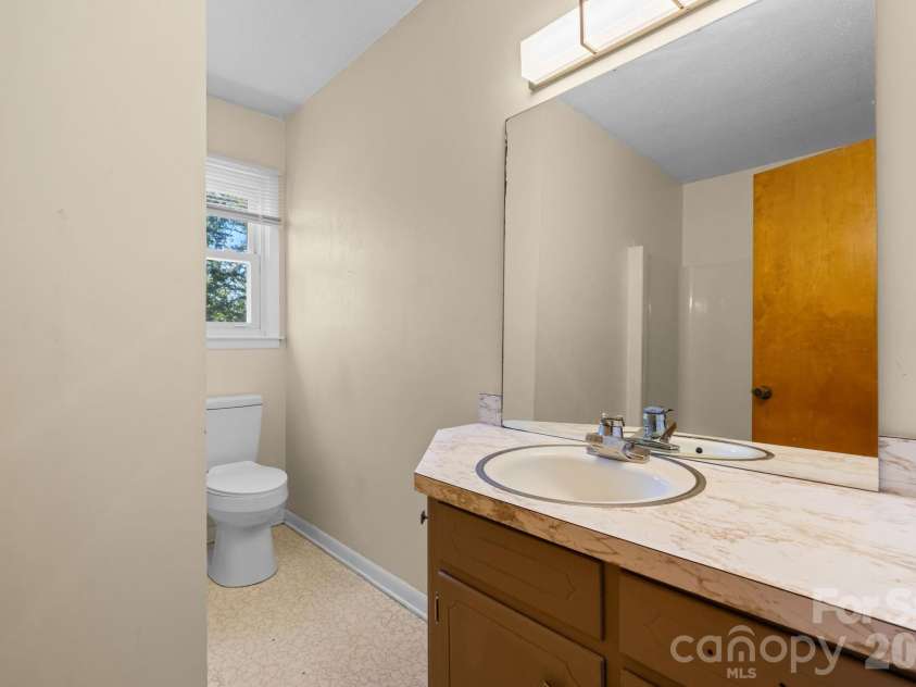1771 Laura Lane, Lenoir, NC 28645.  MLS# CAR4429070, YatesRealty ID 54641. 