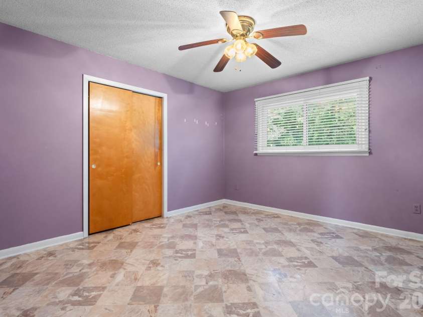 1771 Laura Lane, Lenoir, NC 28645.  MLS# CAR4429070, YatesRealty ID 54641. 