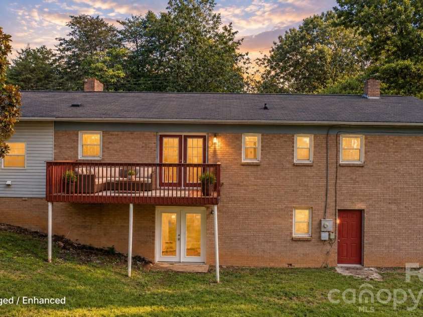 1771 Laura Lane, Lenoir, NC 28645.  MLS# CAR4429070, YatesRealty ID 54641. 