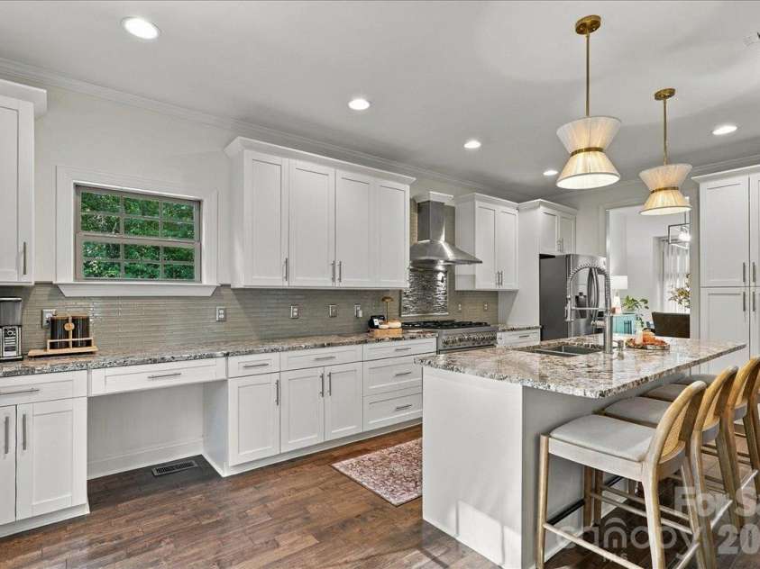330 Woodland Glen Road, Clover, SC 29710.  MLS# CAR4429203, YatesRealty ID 54642. 
