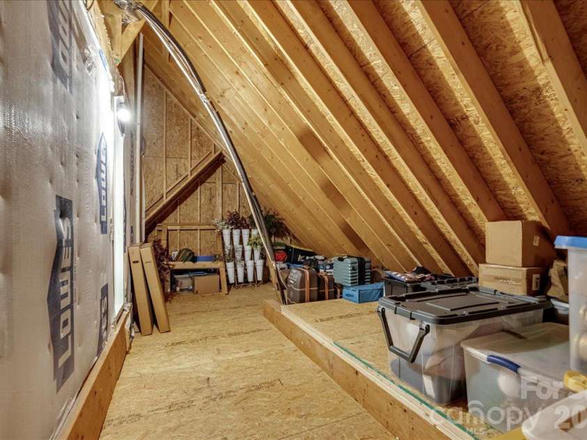 330 Woodland Glen Road, Clover, SC 29710.  MLS# CAR4429203, YatesRealty ID 54642. 