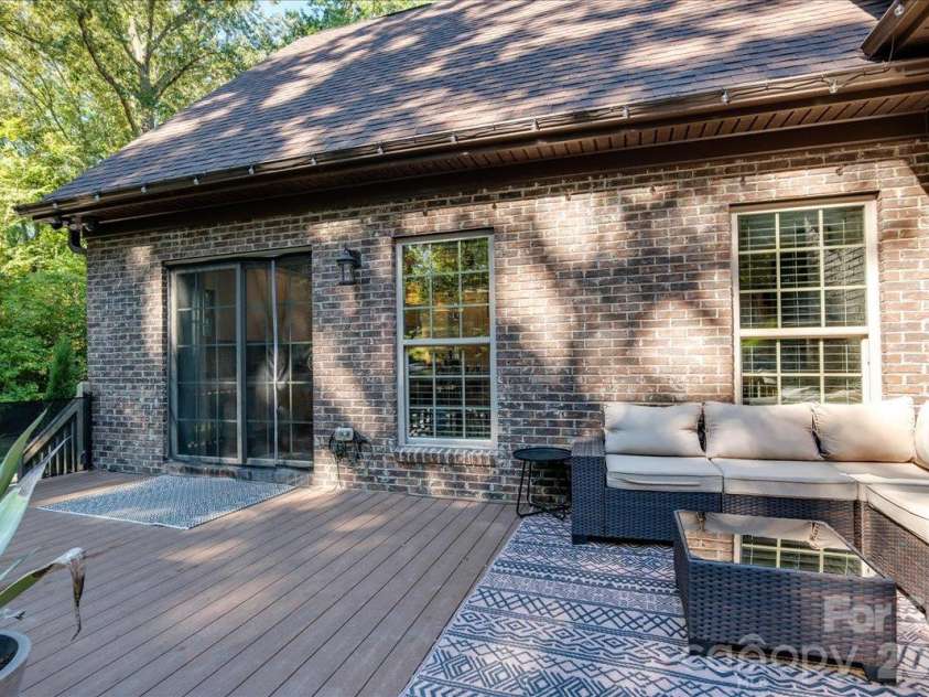 330 Woodland Glen Road, Clover, SC 29710.  MLS# CAR4429203, YatesRealty ID 54642. 