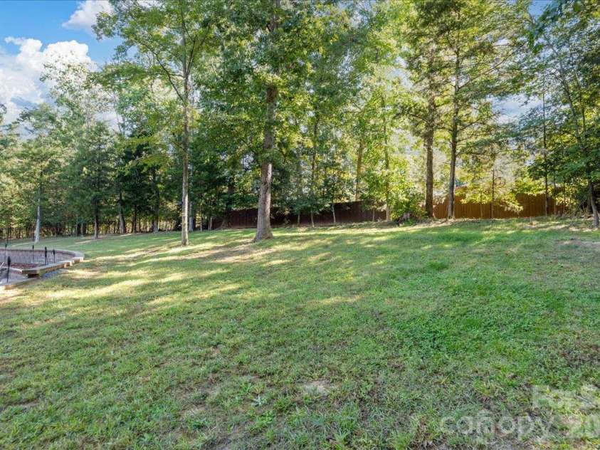 330 Woodland Glen Road, Clover, SC 29710.  MLS# CAR4429203, YatesRealty ID 54642. 