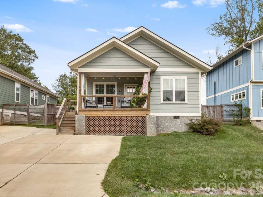 63 Wilmington Road, Asheville, NC 28803.  MLS# CAR4429153, YatesRealty ID 54643. 