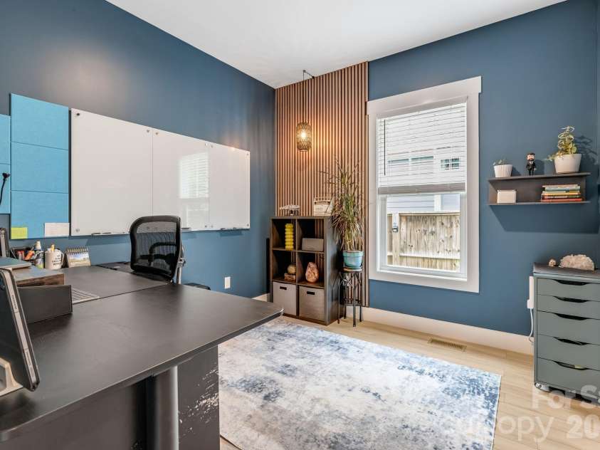 63 Wilmington Road, Asheville, NC 28803.  MLS# CAR4429153, YatesRealty ID 54643. 