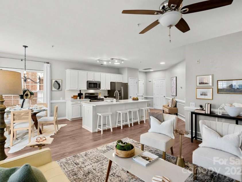 3244 Margellina Drive, Charlotte, NC 28210.  MLS# CAR4334396, YatesRealty ID 54645. 