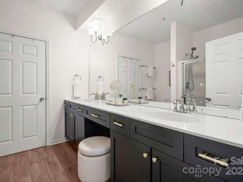 3244 Margellina Drive, Charlotte, NC 28210.  MLS# CAR4334396, YatesRealty ID 54645. 