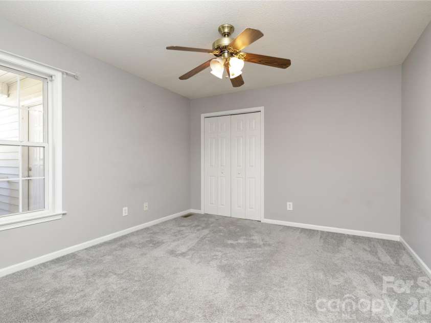6391 Cathedral Drive, Hickory, NC 28601.  MLS# CAR4429217, YatesRealty ID 54645. 2nd bedroom main level