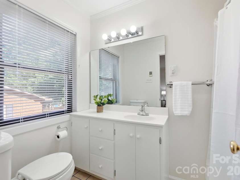 140 Piedmont Drive, Kannapolis, NC 28081.  MLS# CAR4428952, YatesRealty ID 54646. Primary Bathroom