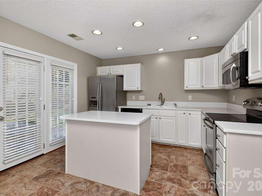 12523 Bluestem Lane, Charlotte, NC 28277.  MLS# CAR4429502, YatesRealty ID 54649. 
