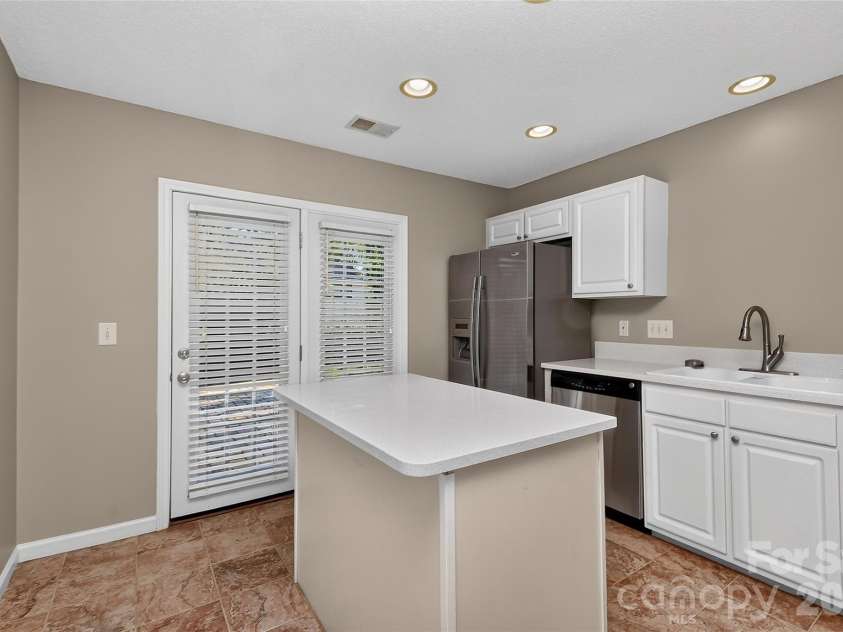 12523 Bluestem Lane, Charlotte, NC 28277.  MLS# CAR4429502, YatesRealty ID 54649. 
