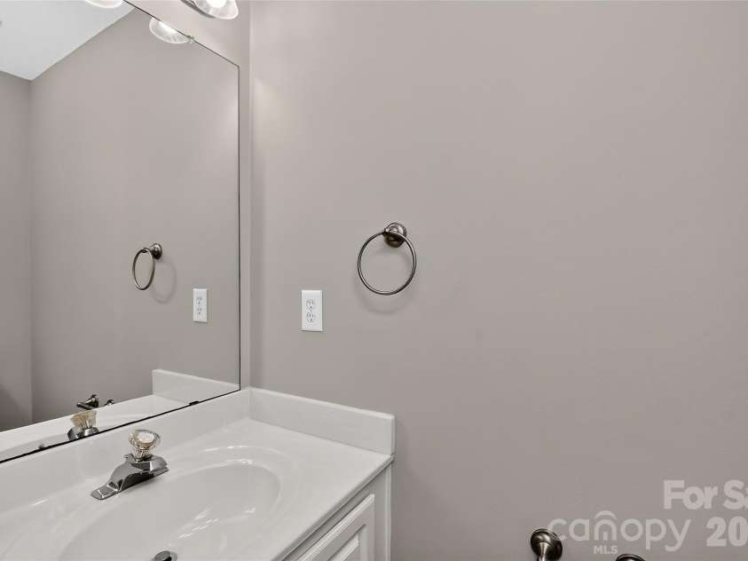12523 Bluestem Lane, Charlotte, NC 28277.  MLS# CAR4429502, YatesRealty ID 54649. 