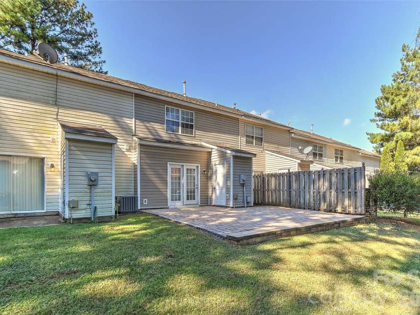 12523 Bluestem Lane, Charlotte, NC 28277.  MLS# CAR4429502, YatesRealty ID 54649. 