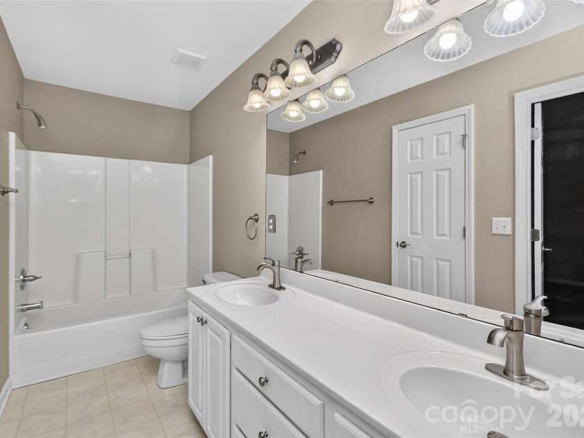12523 Bluestem Lane, Charlotte, NC 28277.  MLS# CAR4429502, YatesRealty ID 54649. 
