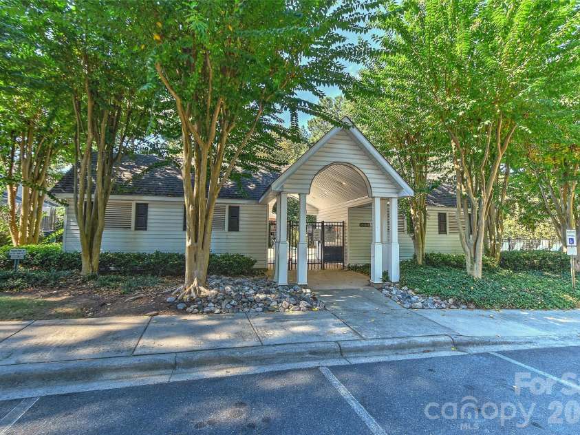 12523 Bluestem Lane, Charlotte, NC 28277.  MLS# CAR4429502, YatesRealty ID 54649. 