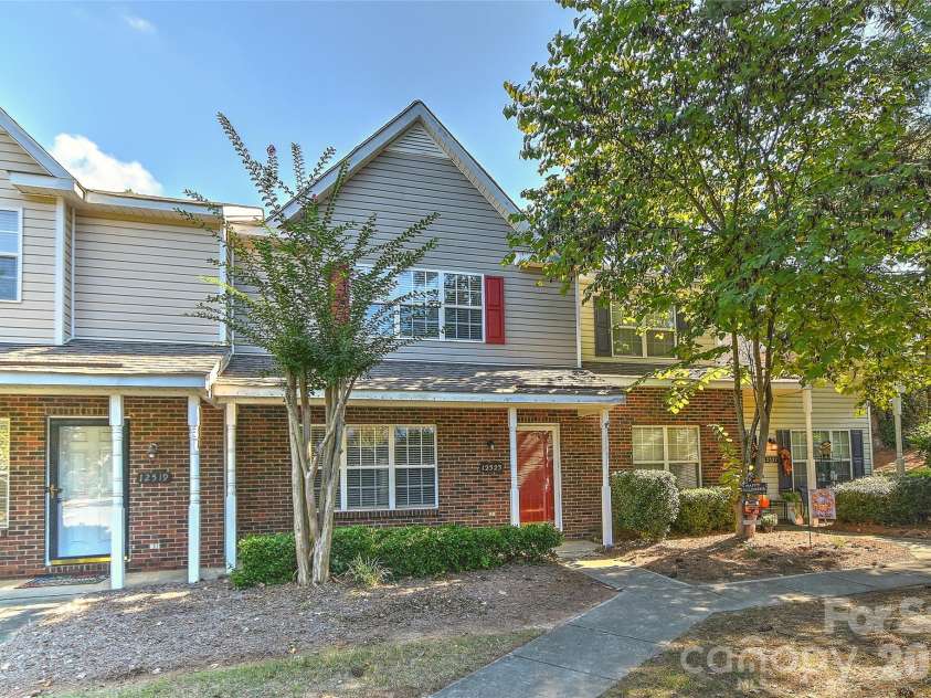 12523 Bluestem Lane, Charlotte, NC 28277.  MLS# CAR4429502, YatesRealty ID 54649. 