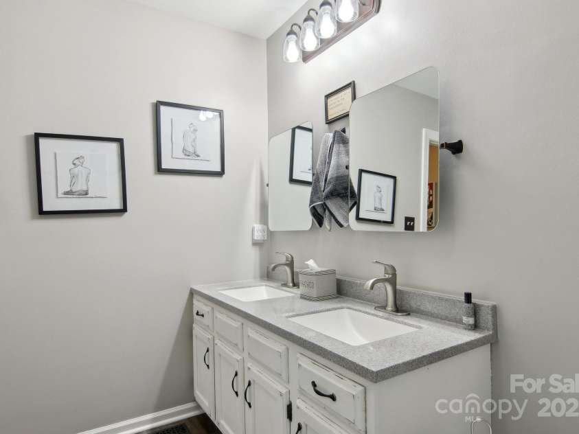 6 Calico Lane, Etowah, NC 28729.  MLS# CAR4215890, YatesRealty ID 5465. 