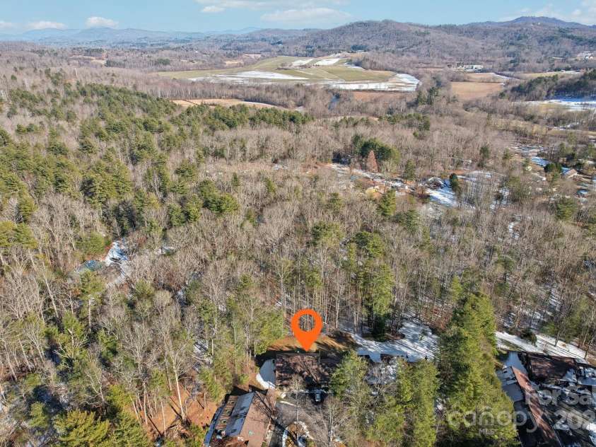 6 Calico Lane, Etowah, NC 28729.  MLS# CAR4215890, YatesRealty ID 5465. 