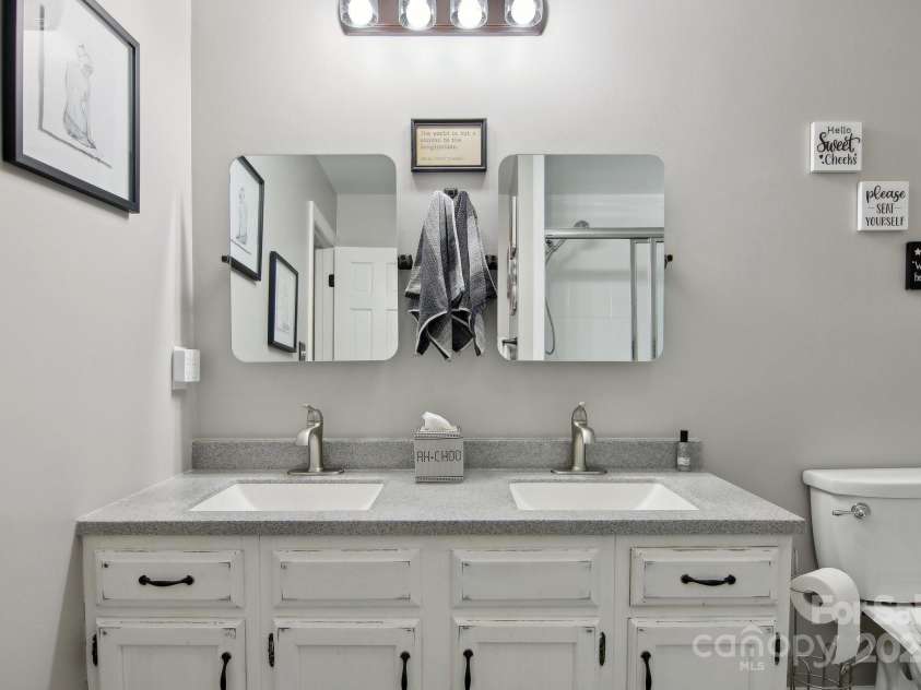 6 Calico Lane, Etowah, NC 28729.  MLS# CAR4215890, YatesRealty ID 5465. Upstairs Bathroom
