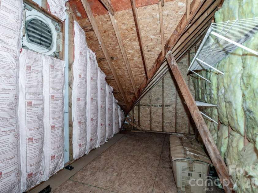 16908 Hampton Crossing Drive, Huntersville, NC 28078.  MLS# CAR4427172, YatesRealty ID 54652. Walk-In Attic Storage