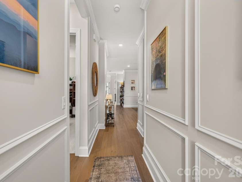 1018 Lowland Way, Waxhaw, NC 28173.  MLS# CAR4427578, YatesRealty ID 54654. Entrance Hallway