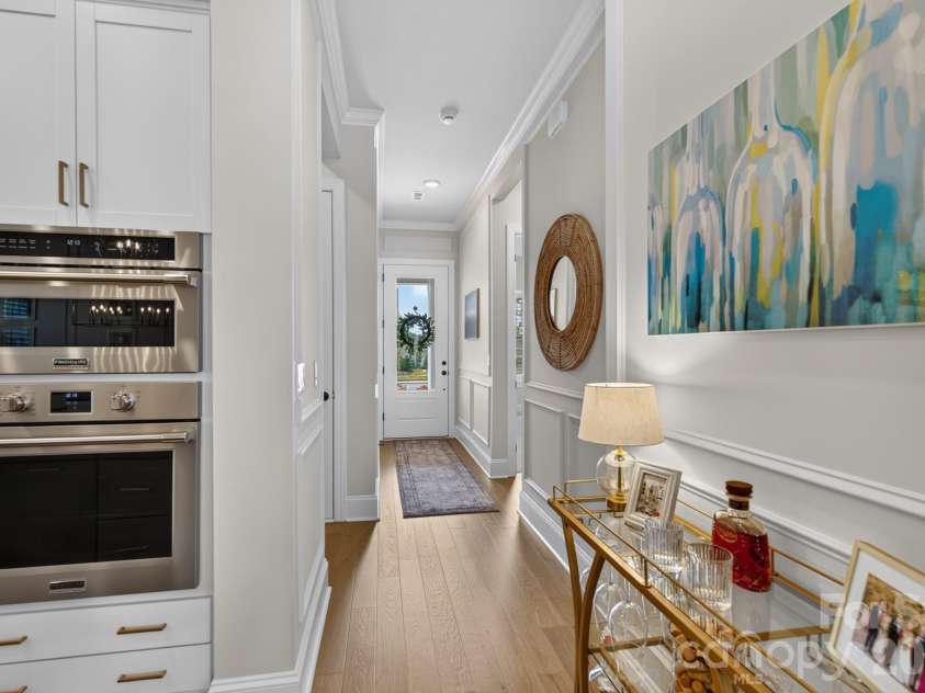 1018 Lowland Way, Waxhaw, NC 28173.  MLS# CAR4427578, YatesRealty ID 54654. Front Entrance Hallway