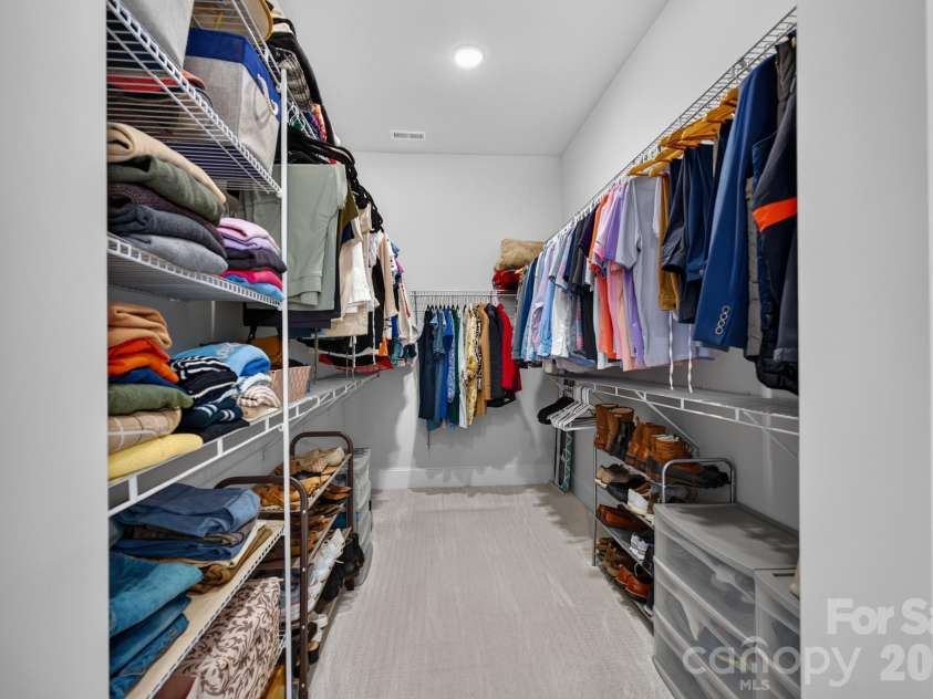 1018 Lowland Way, Waxhaw, NC 28173.  MLS# CAR4427578, YatesRealty ID 54654. Primary Closet