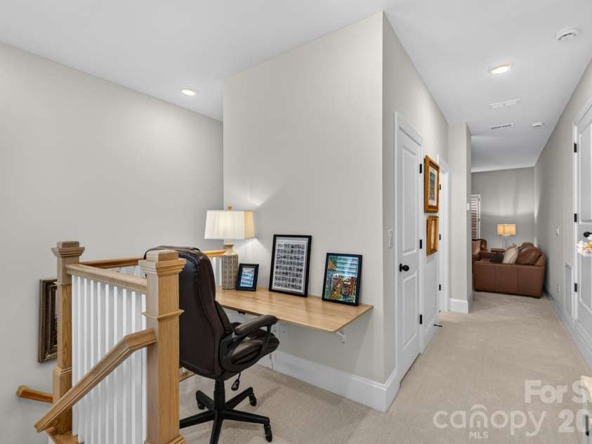1018 Lowland Way, Waxhaw, NC 28173.  MLS# CAR4427578, YatesRealty ID 54654. Upper Level Flex Area