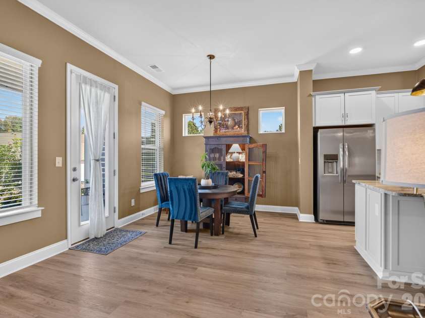 1006 Lowland Way, Waxhaw, NC 28173.  MLS# CAR4427580, YatesRealty ID 54659. Dining Area