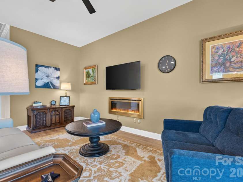1006 Lowland Way, Waxhaw, NC 28173.  MLS# CAR4427580, YatesRealty ID 54659. Family Room