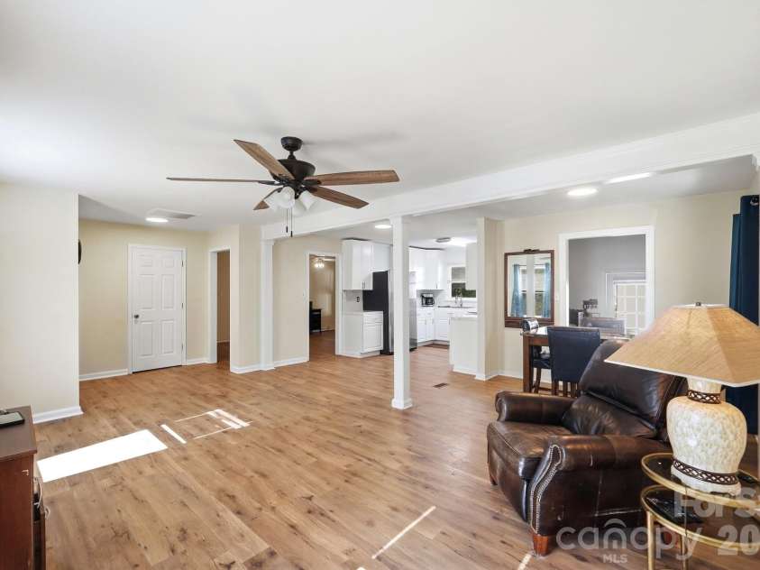 6301 Dwightware Boulevard, Charlotte, NC 28227.  MLS# CAR4381527, YatesRealty ID 54660. 
