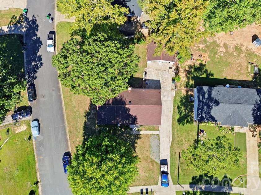 6301 Dwightware Boulevard, Charlotte, NC 28227.  MLS# CAR4381527, YatesRealty ID 54660. 