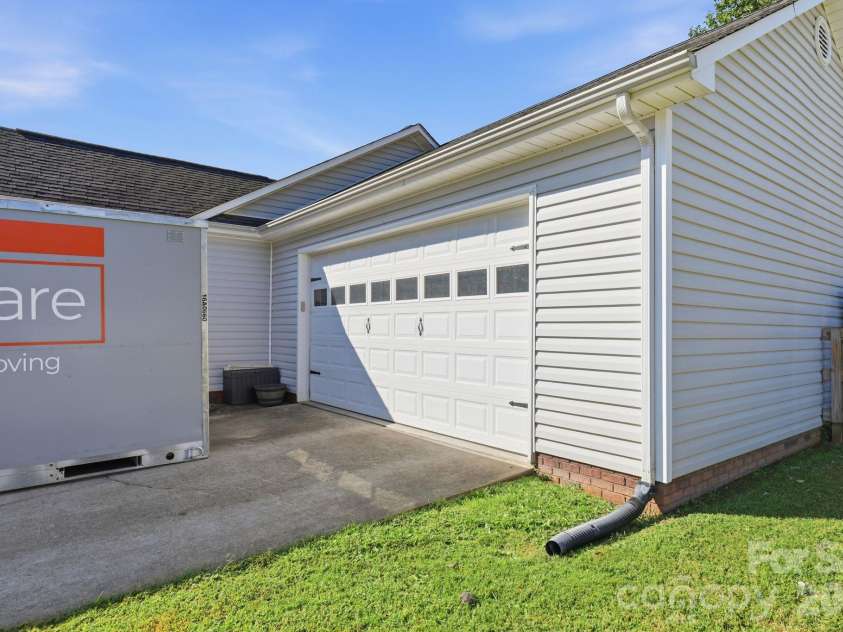 2455 Fay Jones Road, Denver, NC 28037.  MLS# CAR4429616, YatesRealty ID 54661. 