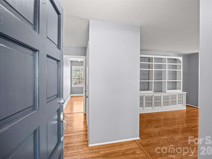 511 Morning Dale Road, Matthews, NC 28105.  MLS# CAR4420407, YatesRealty ID 54663. 