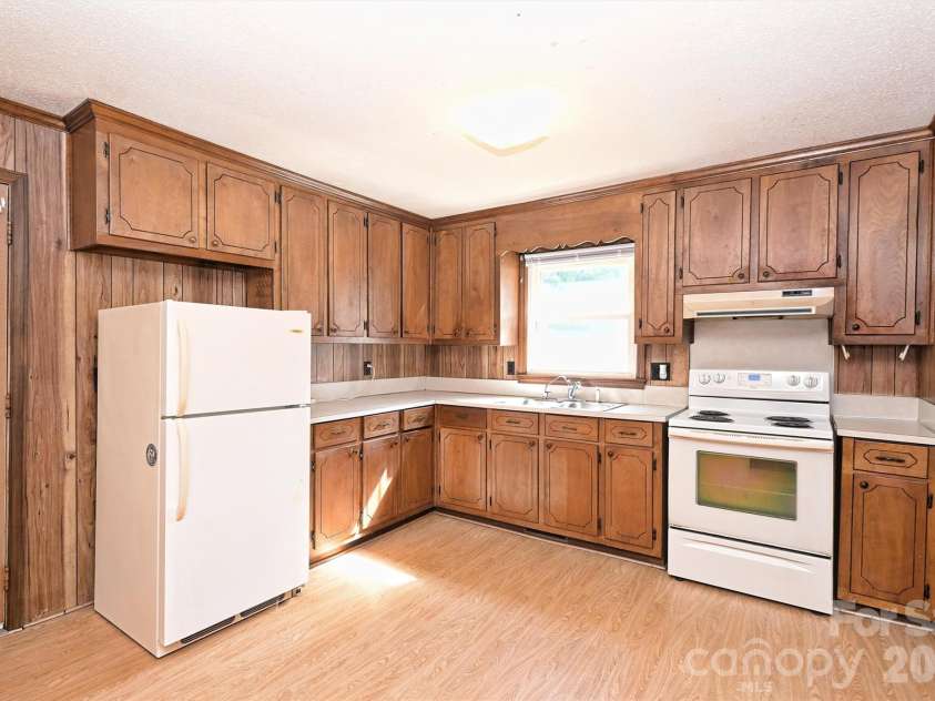 535 Little Texas Road, Kannapolis, NC 28083.  MLS# CAR4431009, YatesRealty ID 54666. 