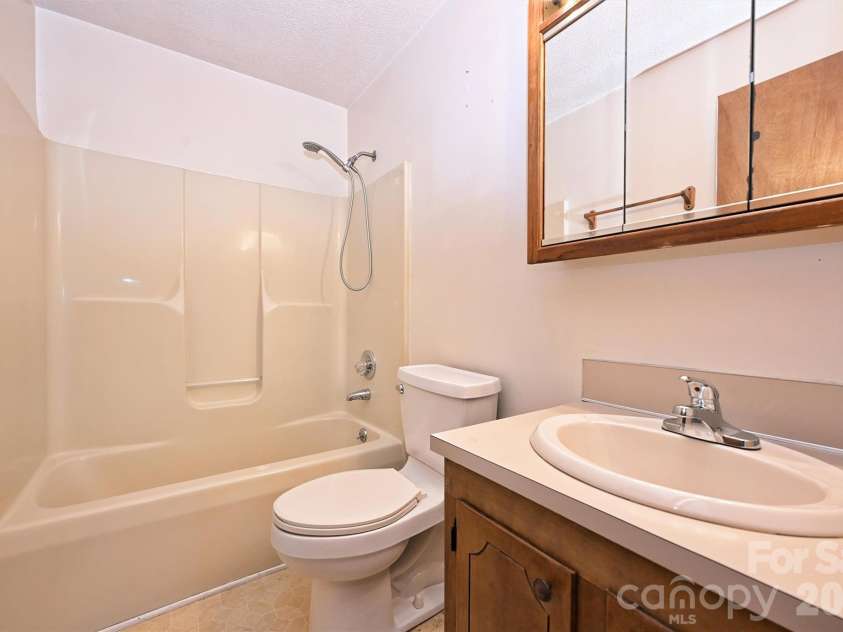 535 Little Texas Road, Kannapolis, NC 28083.  MLS# CAR4431009, YatesRealty ID 54666. 