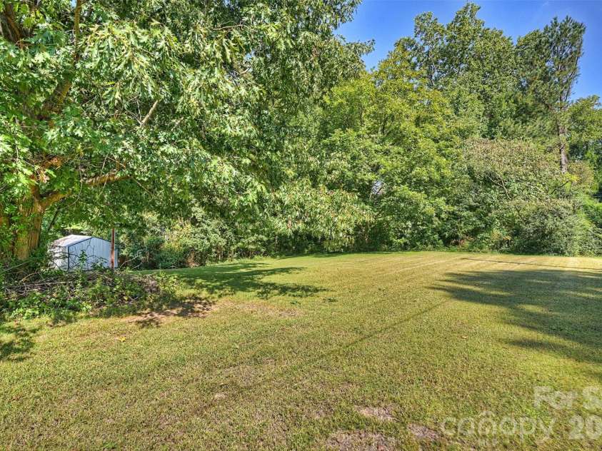 535 Little Texas Road, Kannapolis, NC 28083.  MLS# CAR4431009, YatesRealty ID 54666. 